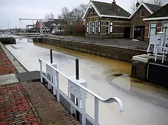 Sluis I van de Drachtstervaart in Buitenstverlaat
