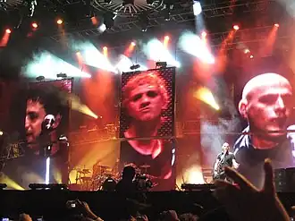 Soda Stereo, van links naar rechts Gustavo Cerati, Charly Alberti en Zeta Bosio, tijdens een optreden in Lima.
