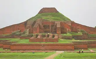 Ruïnes van de boeddhistische Vihara bij Paharpur