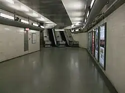 De westkant van de verbindingstunnel