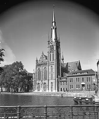 De Spaarnekerk in 1964