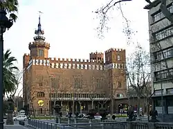 Castillo de los Tres Dragones, tegenwoordig Museo de Zoología (architect Lluís Domènech i Montaner)