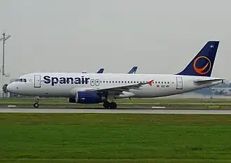 Een Airbus A320 in de laatste kleuren van Spanair