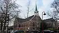 Ontmoetingskerk. Gereformeerd kerkgebouw en pastorie