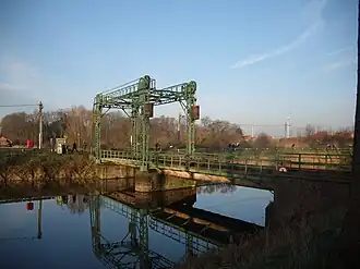 Spoorhefbrug (in gebruik door Stoomtrein Maldegem-Eeklo) - beschermd erfgoed