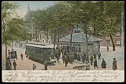 Het Spui te Amsterdam met tram naar Zandvoort (voor 1914).