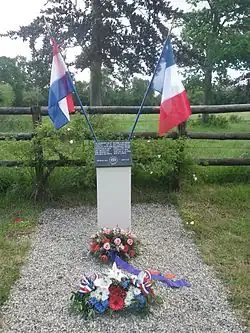 Monument bij Château de Saint Côme (Frankrijk)