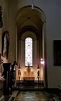 Zicht op de kapel vanuit het noordertransept