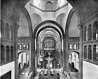 Het interieur voor de byzantijnse beschildering rond de eeuwwisseling (1899)