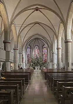 Interieur van deze kerk in de kersttijd