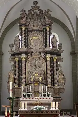 Hoogaltaar in deze kerk