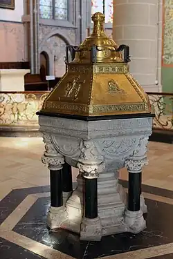 Laatgotisch doopvont