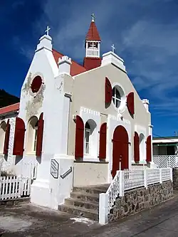 Voorzijde van de kerk in 2011.