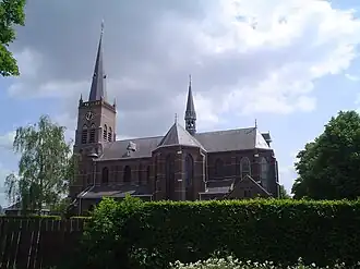 De Sint-Jan de Doperkerk vanaf de Zittardsestraat (2011)