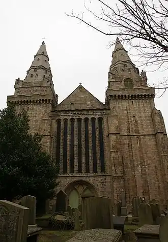 Westelijke gevel van St Machar's Cathedral.