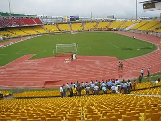 Ahmadou Ahidjostadion