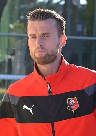 Lenjani in 2016 als speler van Stade Rennais