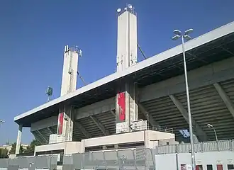 Buitenkant van het stadion.