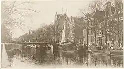 Het gebouw steekt in 1910 boven alles uit