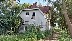 Voormalig haltegebouw in 2022