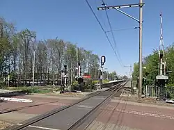 Naastliggende spoorwegovergang