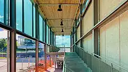 Doorgang naar fietsenstalling