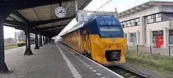 Intercity en sprinter op het station