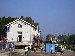 24 augustus 2007, het oude station is gearriveerd op de nieuwe locatie.