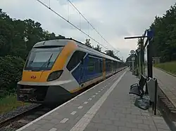 Sprinter met SNG-materieel op Station Rhenen'