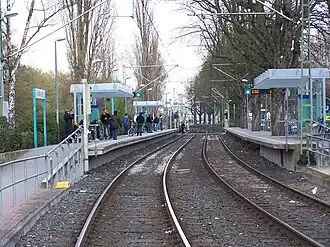 Het bovengrondse station Schäfflestraße.