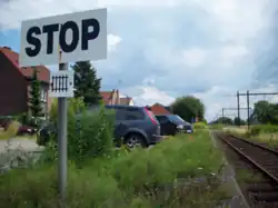 Noodperron aangelegd door de BVS op spoorlijn 52