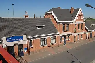 Het voormalige stationsgebouw