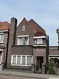 Tweelaags diep woonhuis