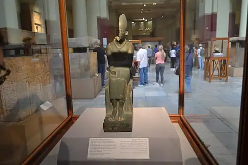Beeld van farao Chasechemoey Egyptisch Museum