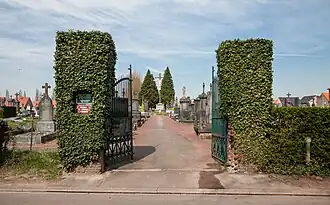 Toegang tot de begraafplaats