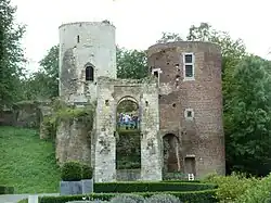 Hoofdburcht met de twee torens