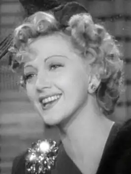 Stella Adler in de trailer van Shadow of the Thin Man (1941)