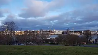 De Oespenski-kathedraal vanuit het Sternwartenpark