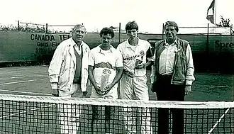 Braasch 2e van links