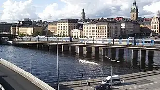 Het viersporig traject in het centrum van de stad