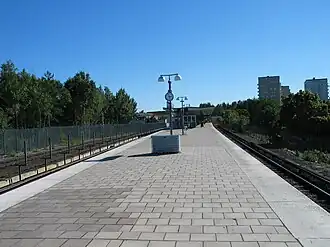 Het station gezien uit het noorden, met links het opstelspoor