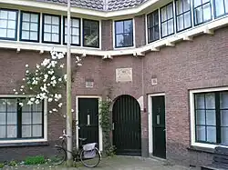 Huisjes van Maria van Pallaes in de Wulpstraat