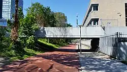 Viaduct naar het Strawinskyhuis