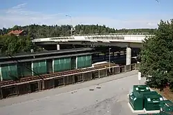 De stationshal van buiten.