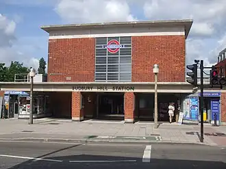 De ingang aan Greenford Road