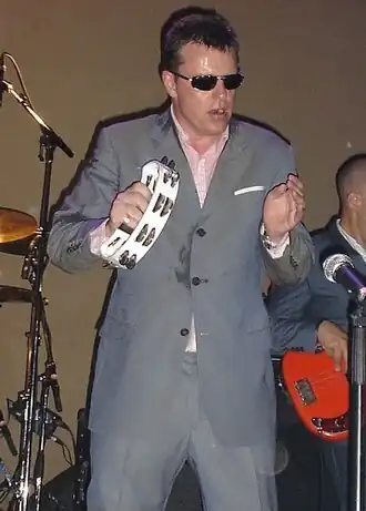 Suggs treedt met Madness op als "The Dangermen" in de Melkweg, Amsterdam, 19-07-2005