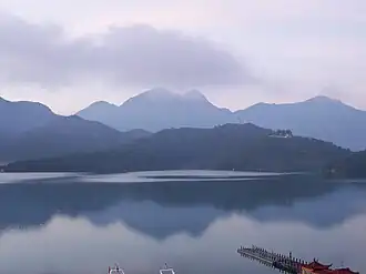 Het Zon-Maanmeer in Nanto