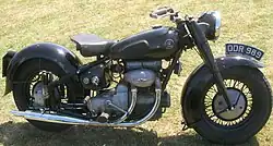 De Sunbeam S7 zag er nogal lomp en niet erg sportief uit