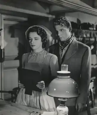 Susan Peters en Jean-Pierre Aumont in Assignment in Brittany