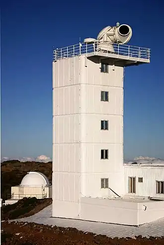 De toren van Swedish Solar Telescope.